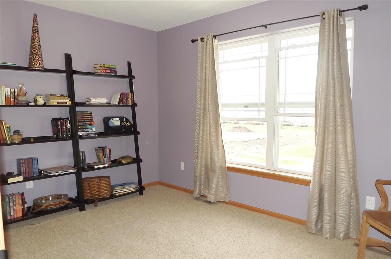 212 North Park Ridge Road North Liberty, IA 52317 - Photo 11 of 24 Gallery Image 11