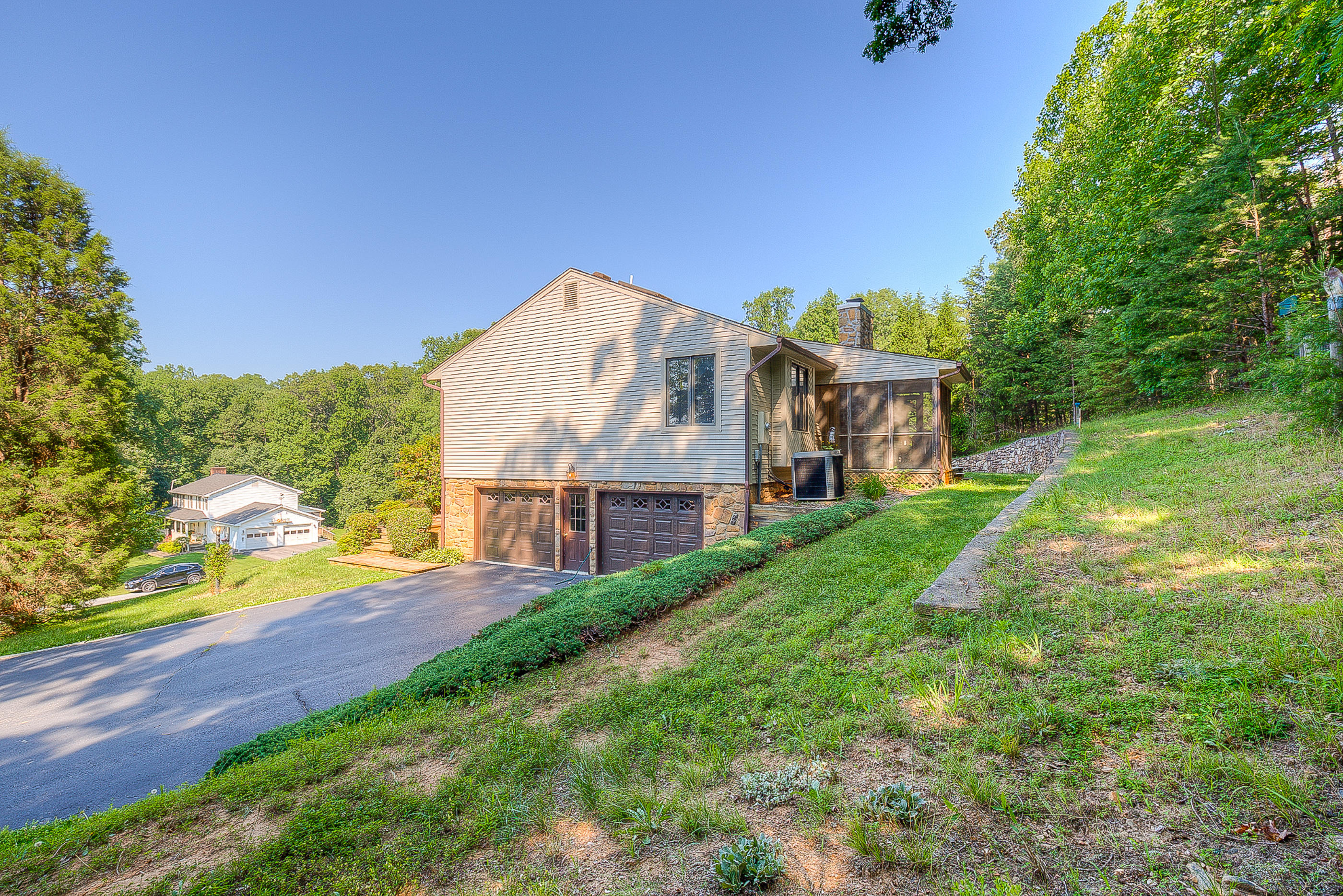514 Scalybark Drive Blue Ridge, VA 24064 - Photo 5 of 25 IMG_7785_6_7