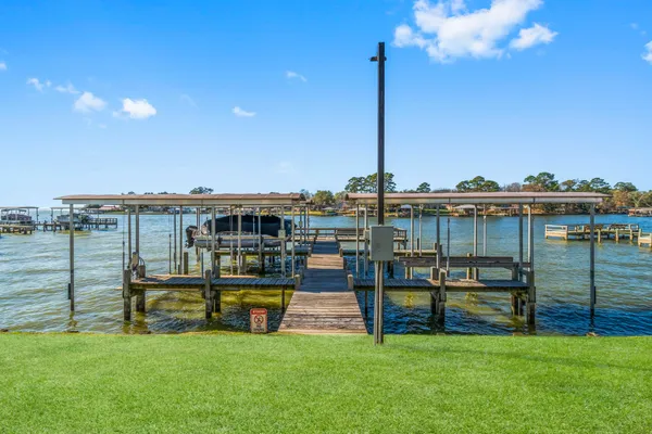 $399,000 | 2112 Fm 3186, Unit C4, Onalaska, TX 77360