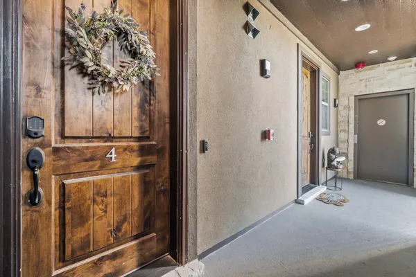 $399,000 | 2112 Fm 3186, Unit C4, Onalaska, TX 77360