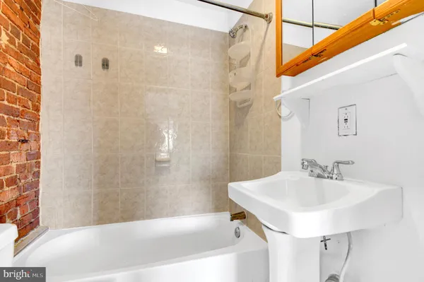 $5,895 | 1852 5th Street Northwest, Washington, DC 20001