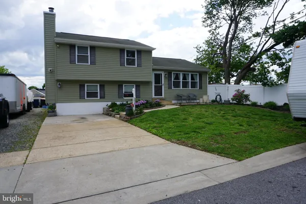 $374,900 | 202 Coral Reef Drive, Newark, DE 19713
