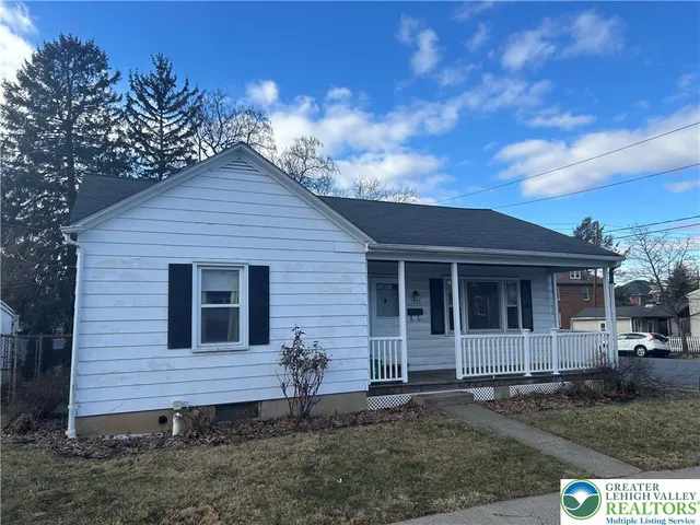 $284,900 | 1037 Maple Street, Bethlehem, PA 18018