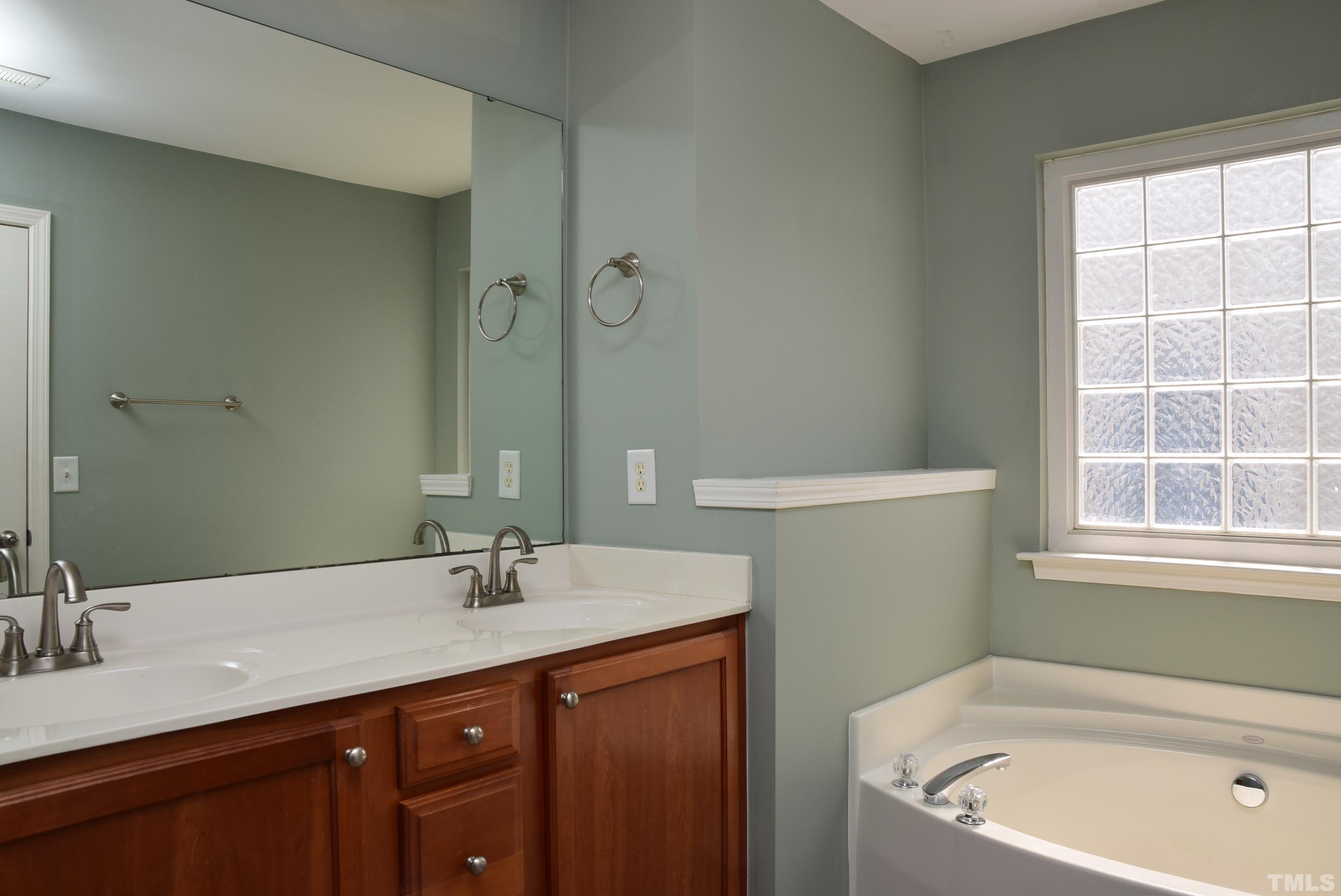 8224 Stone Cellar Drive Raleigh, NC 27613 - Photo 21 of 36 Photo #21