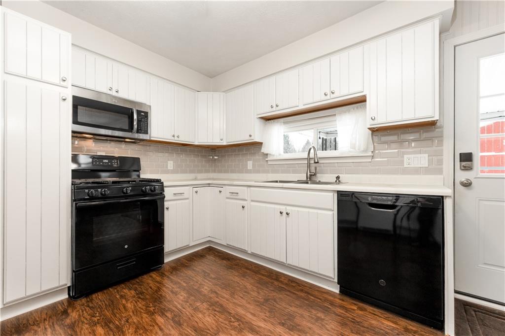 820 Greenville Road Mercer, PA 16137 - Photo 16 of 49