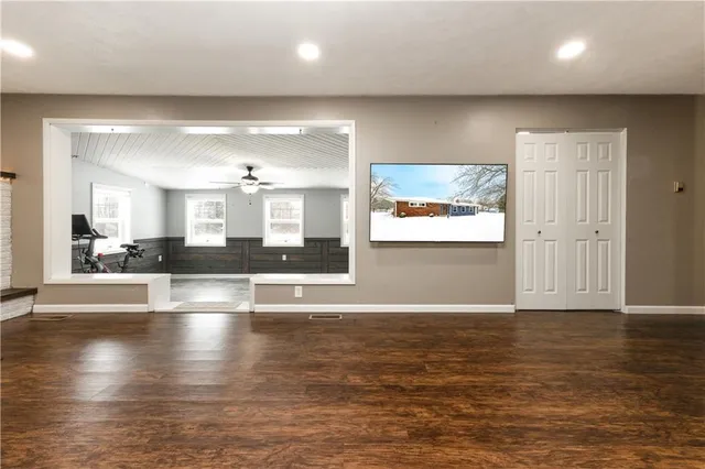 $288,000 | 820 Greenville Road, Mercer, PA 16137