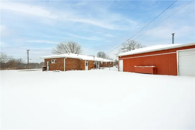 $288,000 | 820 Greenville Road, Mercer, PA 16137