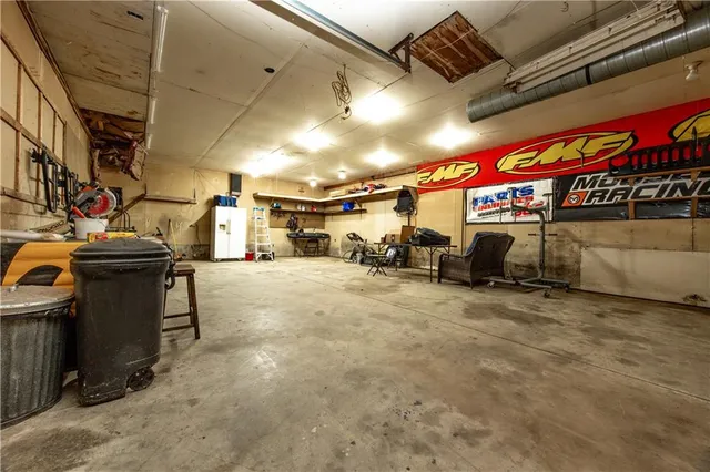 $288,000 | 820 Greenville Road, Mercer, PA 16137