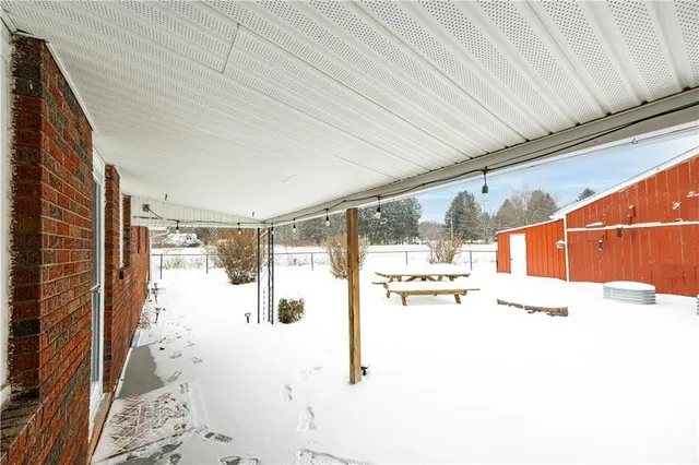 $288,000 | 820 Greenville Road, Mercer, PA 16137