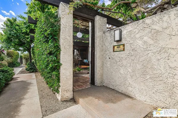 $750,000 | 465 North Calle Rolph, Palm Springs, CA 92262