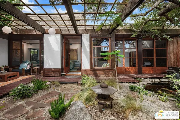 $750,000 | 465 North Calle Rolph, Palm Springs, CA 92262