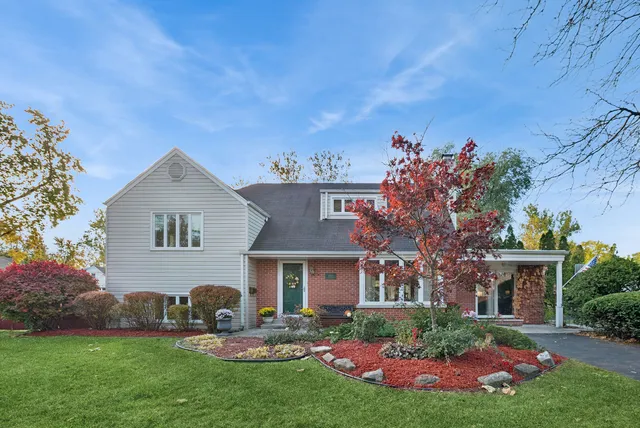 $309,900 | 18450 Stedhall Road, Homewood, IL 60430