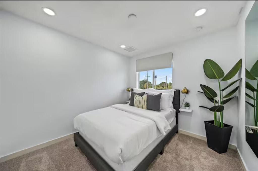 1559 West 26th Court, Unit 3 Riviera Beach, FL 33404 - Photo 12 of 17 Photo 12