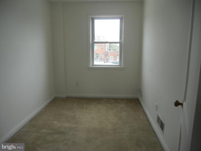 7243 Stratton Way Baltimore, MD 21224 - Photo 20 of 28 Bedroom