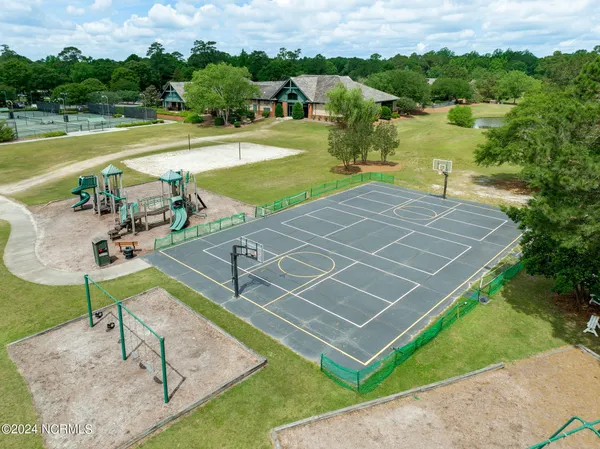 $625,000 | 105 Legacy Oaks Drive, Wallace, NC 28466