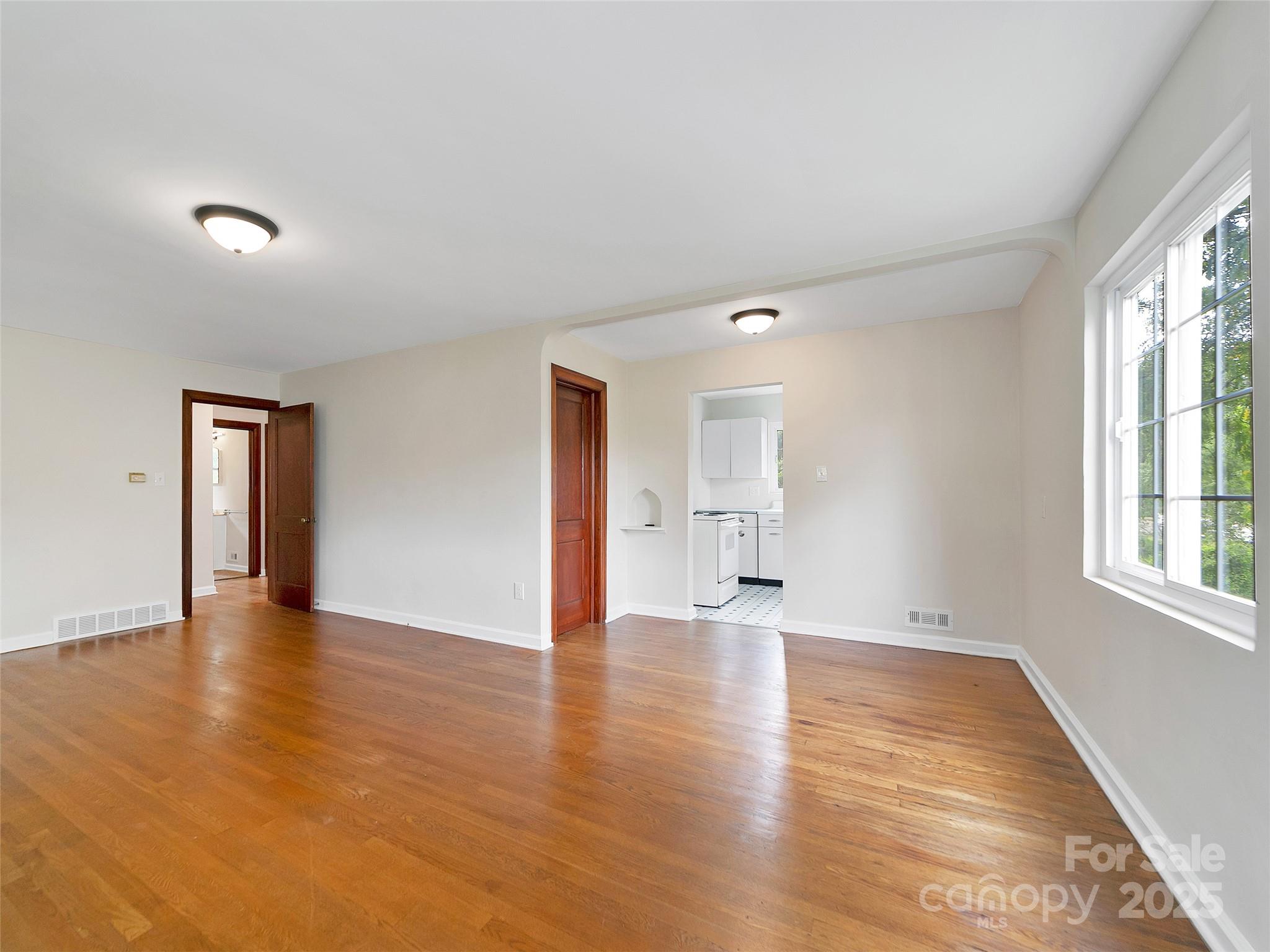 255 North Country Club Road Brevard, NC 28712 - Photo 14 of 36 Gallery Image 14