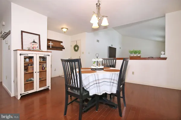 $625,000 | 1220 Old Rte 522, Selinsgrove, PA 17870