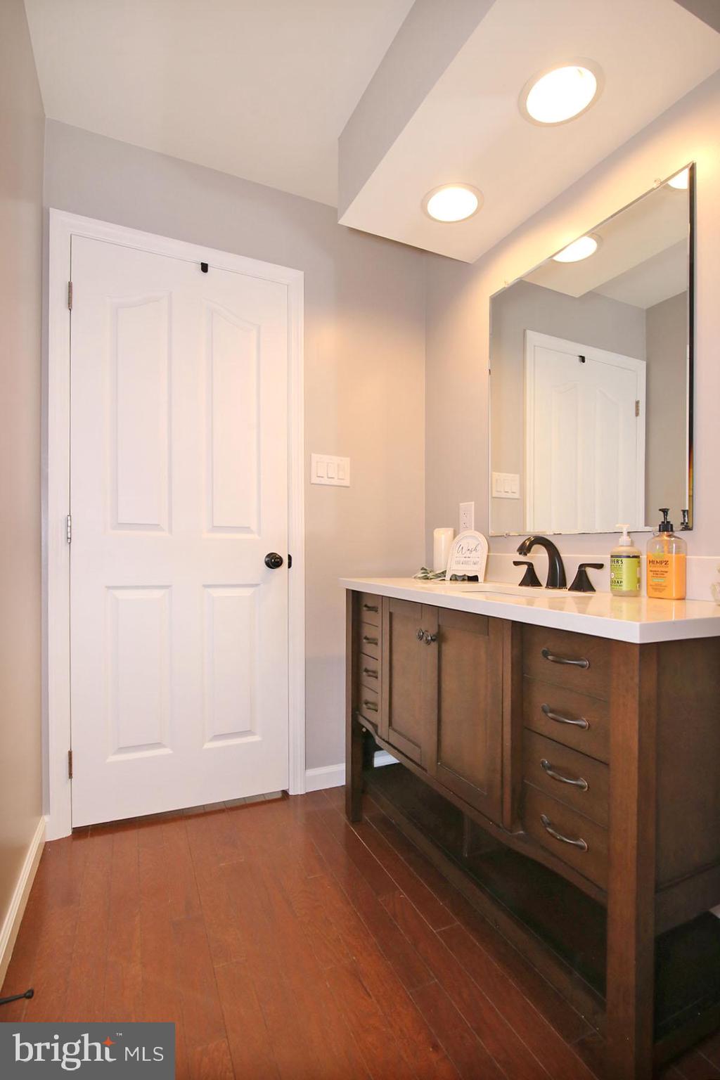 1220 Old Rte 522 Selinsgrove, PA 17870 - Photo 20 of 48