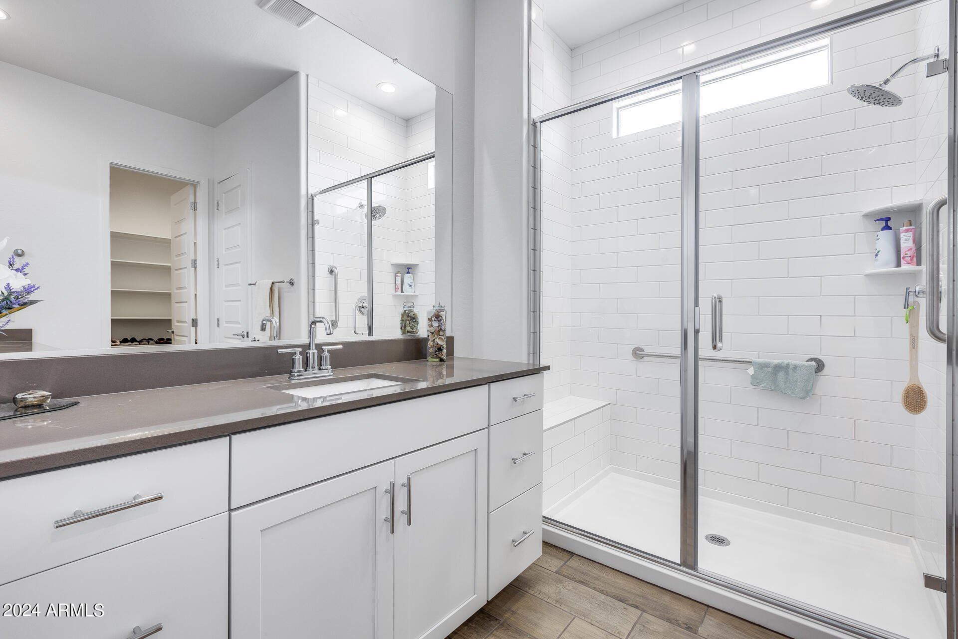 3920 West Summerside Road Laveen, AZ 85339 - Photo 10 of 23 Primary Bathroom