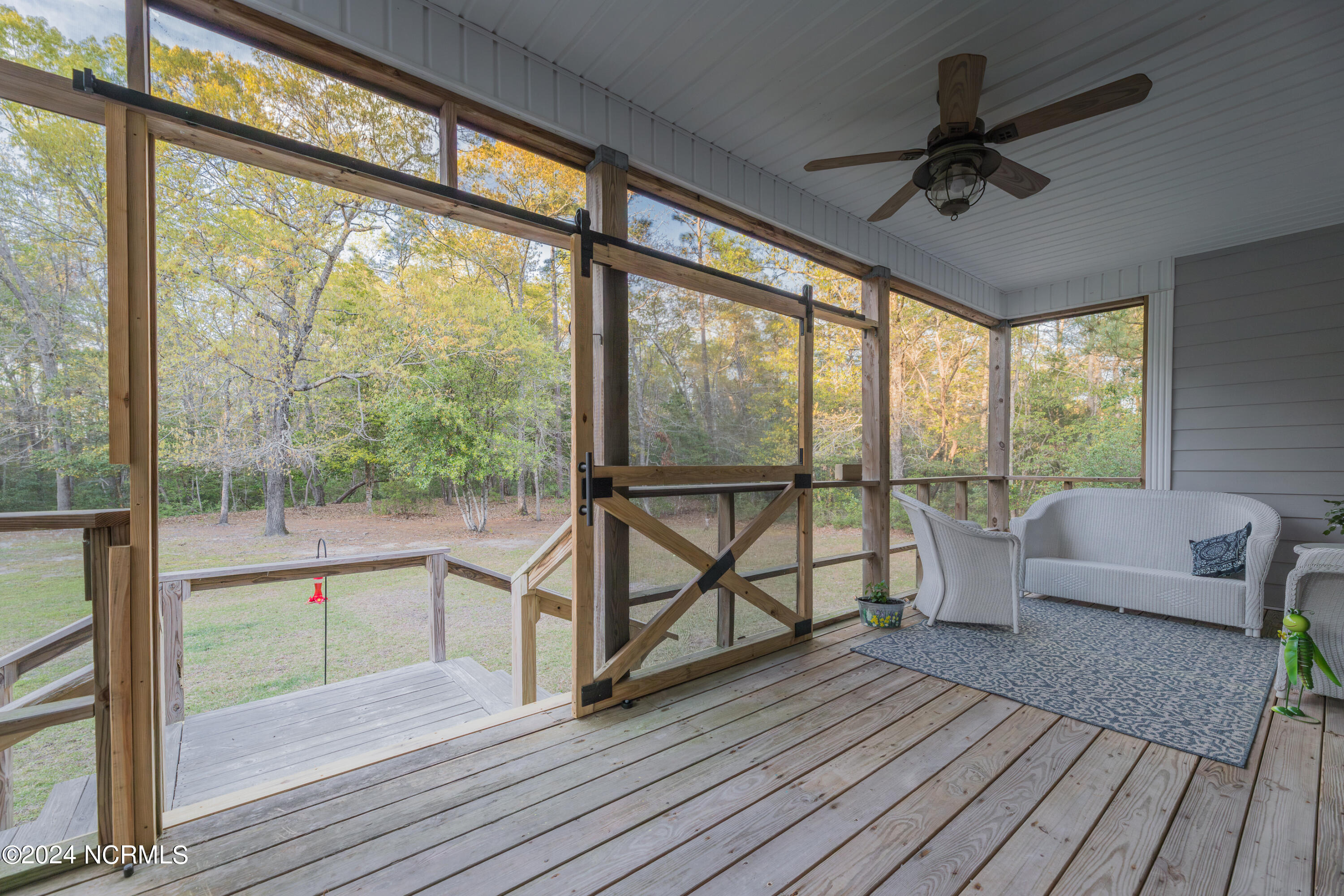 237 White Oak Bluff Road Stella, NC 28582 - Photo 19 of 110 ScreenedDeck