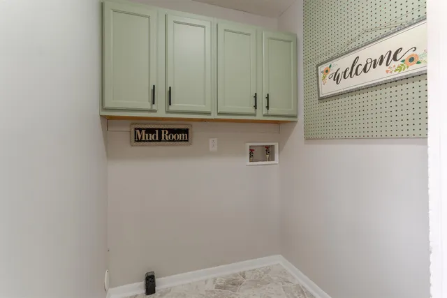 $209,900 | 1000 North Fairlawn Avenue, Evansville, IN 47711