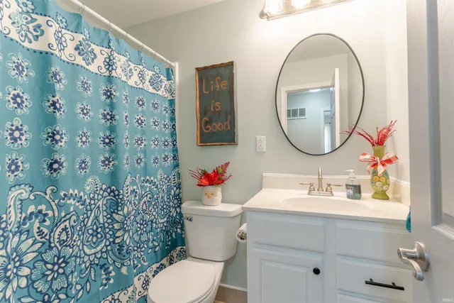 $209,900 | 1000 North Fairlawn Avenue, Evansville, IN 47711