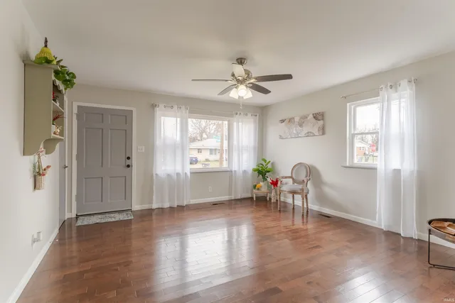 $209,900 | 1000 North Fairlawn Avenue, Evansville, IN 47711