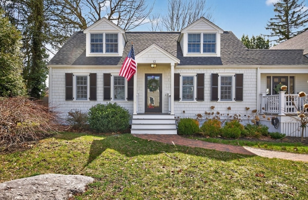 12 Tupelo Road Cohasset, MA 02025 - Photo 2 of 35