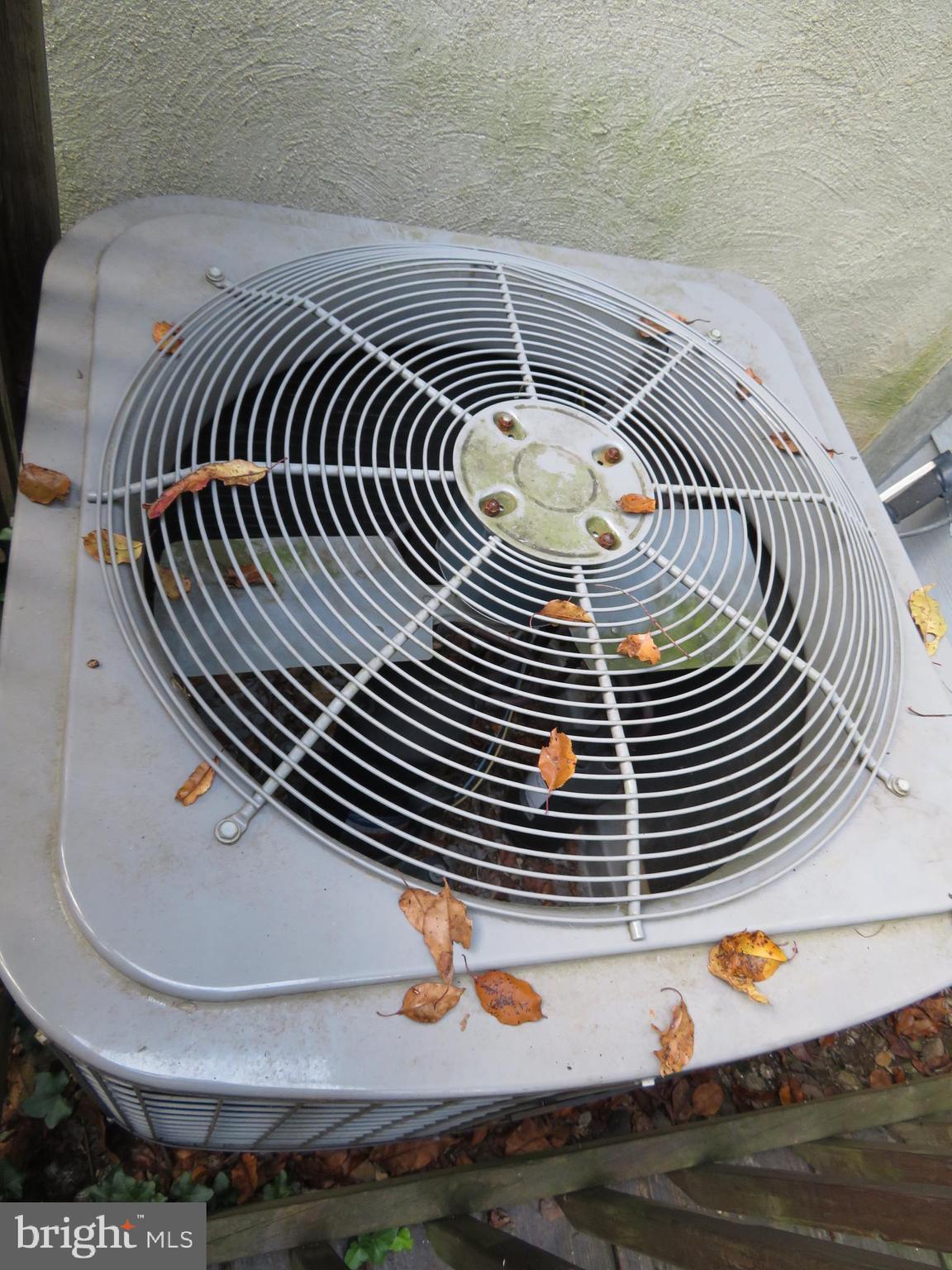 216 Rector Street Philadelphia, PA 19128 - Photo 24 of 25 Central Air condenser