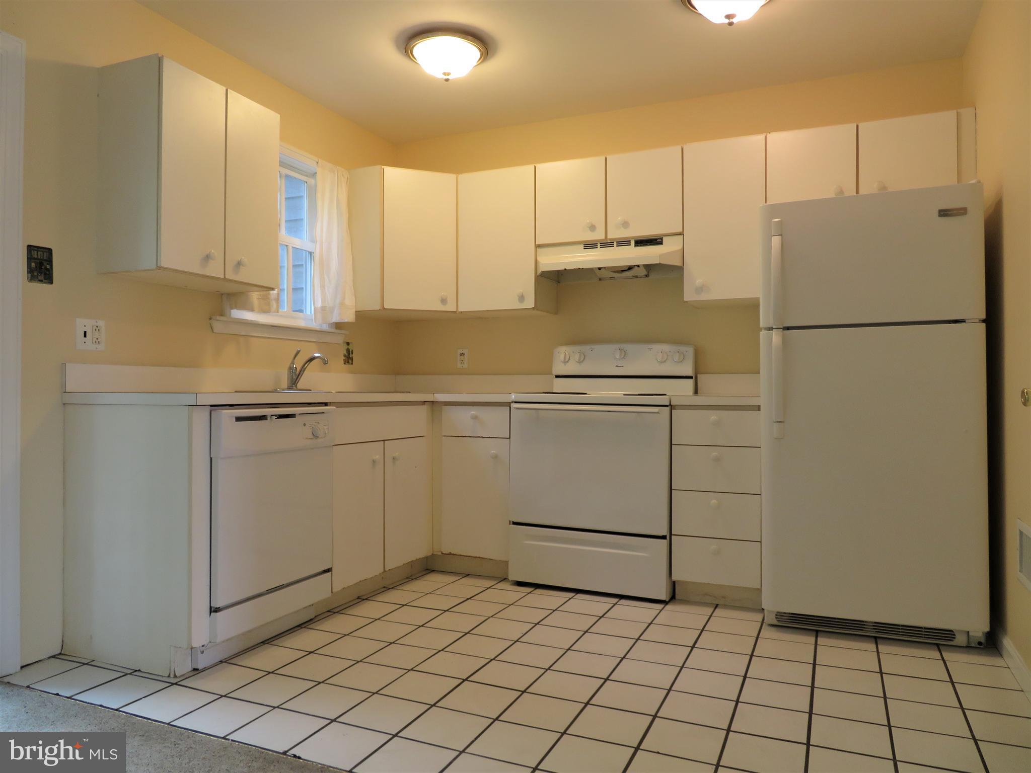 216 Rector Street Philadelphia, PA 19128 - Photo 7 of 25 Kitchen