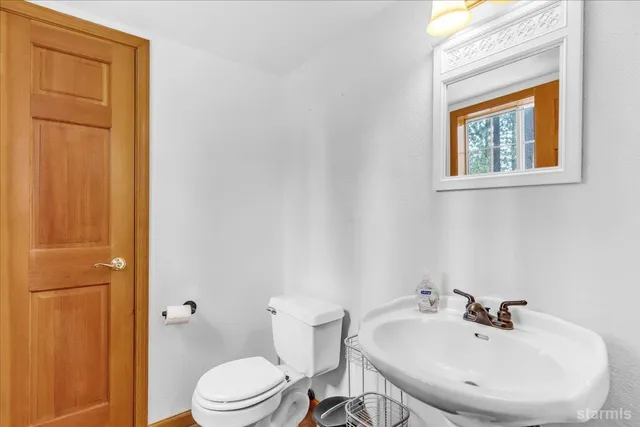 $885,000 | 3438 Beaver Brae, South Lake Tahoe, CA 96150