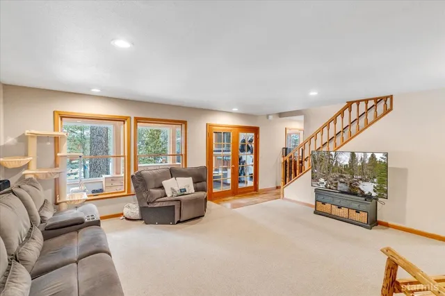 $885,000 | 3438 Beaver Brae, South Lake Tahoe, CA 96150