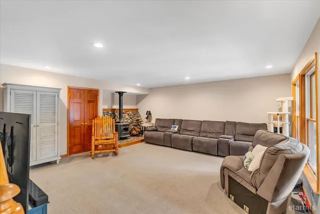 $885,000 | 3438 Beaver Brae, South Lake Tahoe, CA 96150