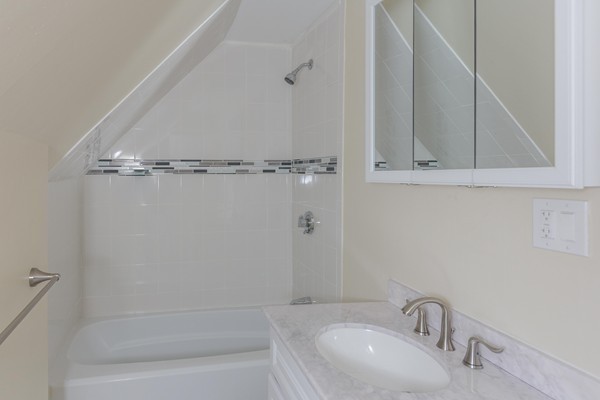 55 Navarre Street Boston, MA 02131 - Photo 10 of 16