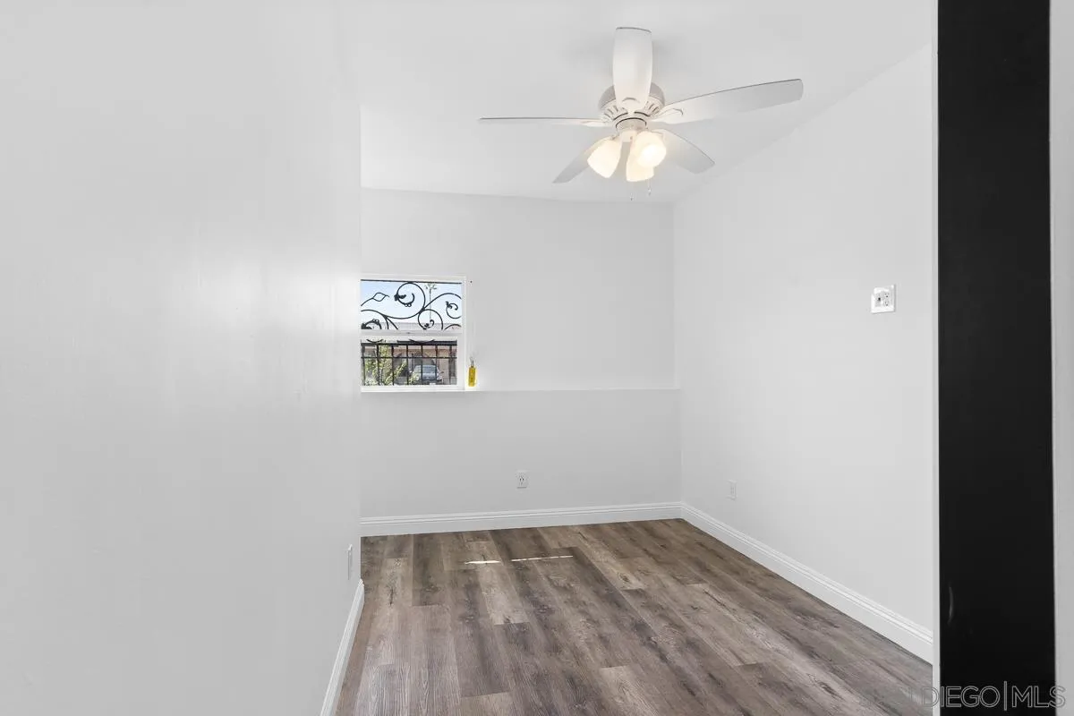 719 Mahogany Drive El Cajon, CA 92019 - Photo 16 of 30 an empty room with a window