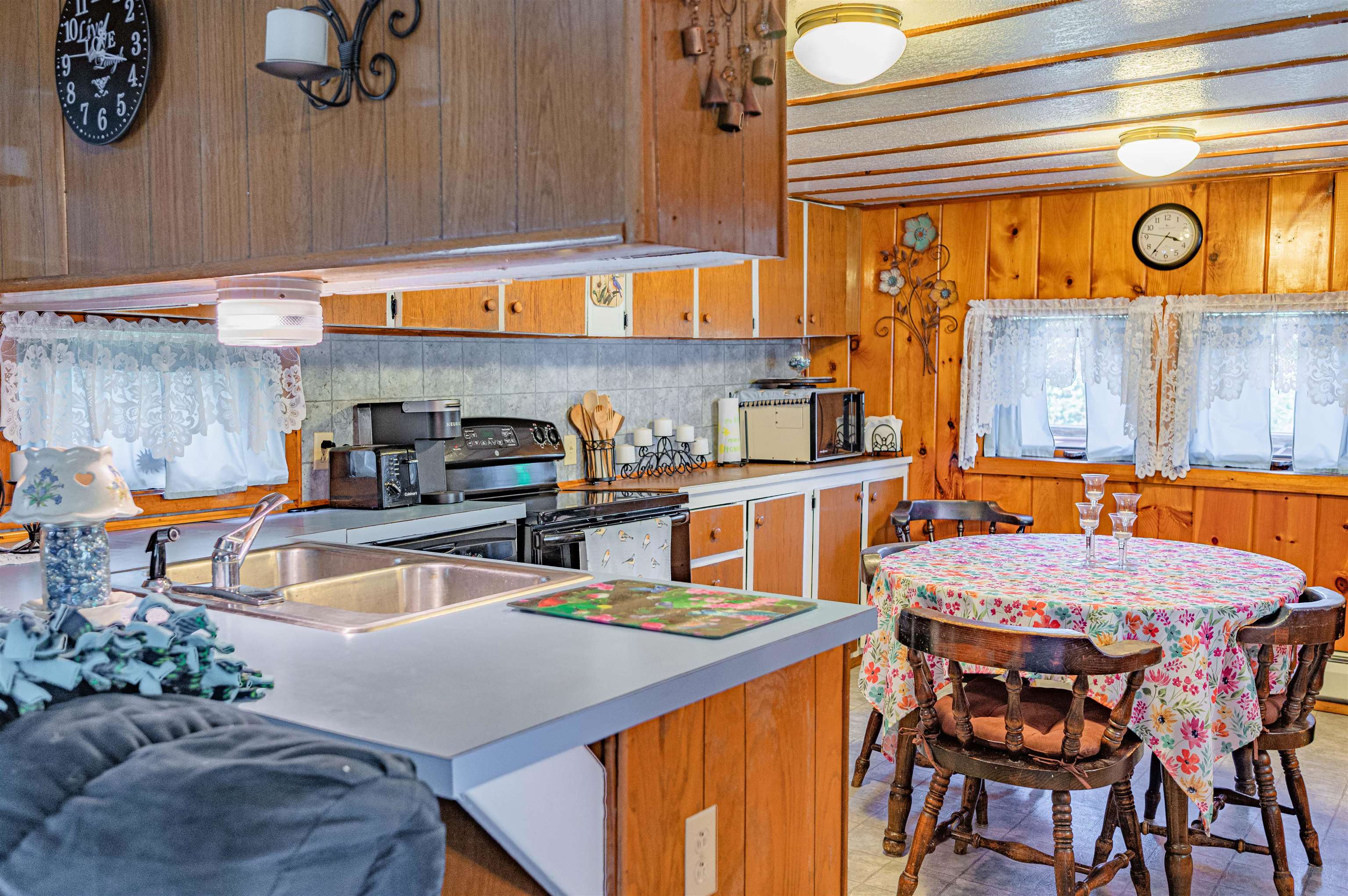 1225 Carrier Road Washington, VT 05675 - Photo 5 of 38