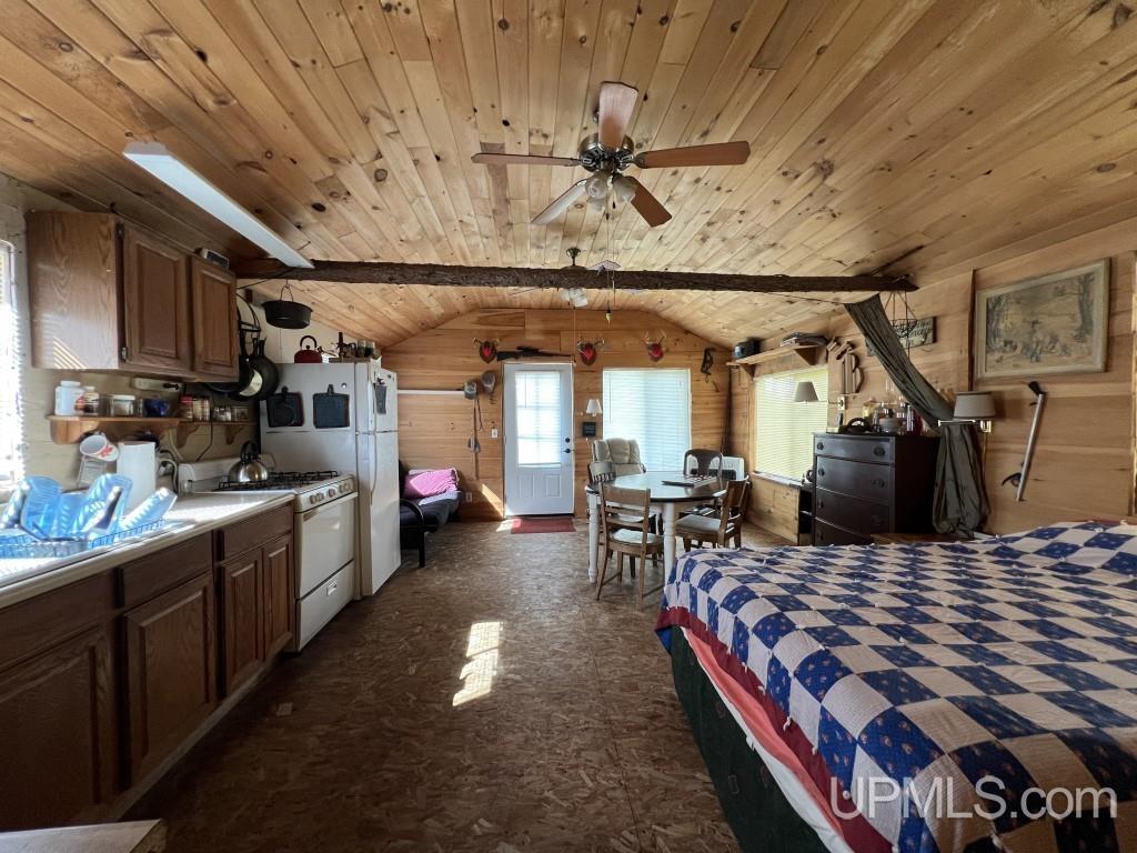 E8096 Co Road Wetmore, MI 49895 - Photo 8 of 32