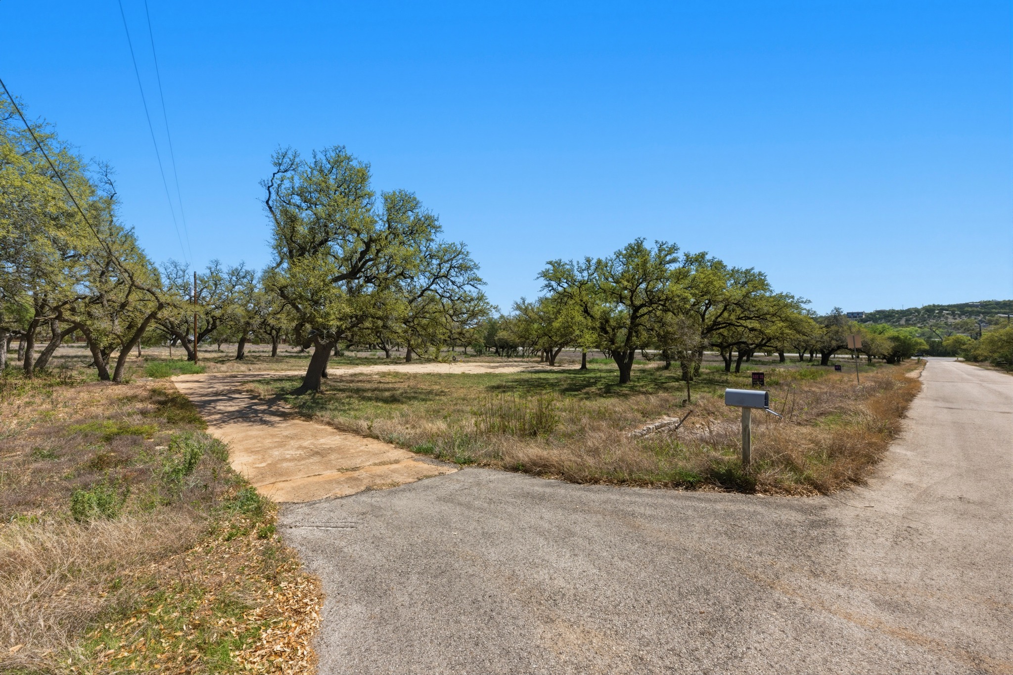 268 Kinnikinik Loop Austin, TX 78737 - Photo 19 of 32 a view of lake view