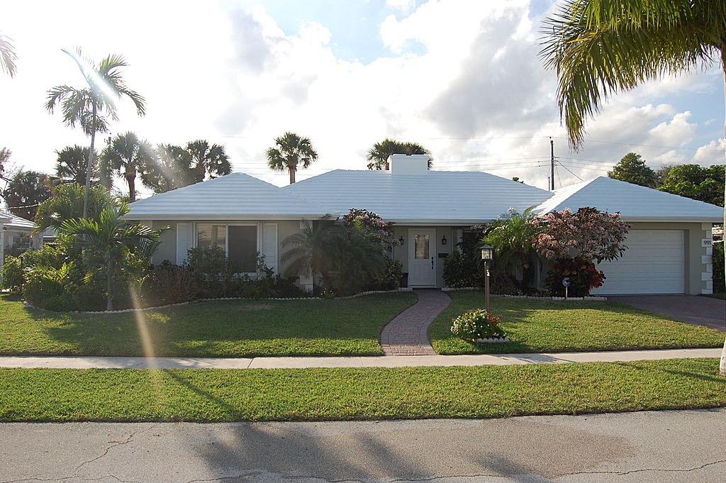 991 Mulberry Way Boca Raton, FL 33486 - Photo 1 of 28 Exterior Front