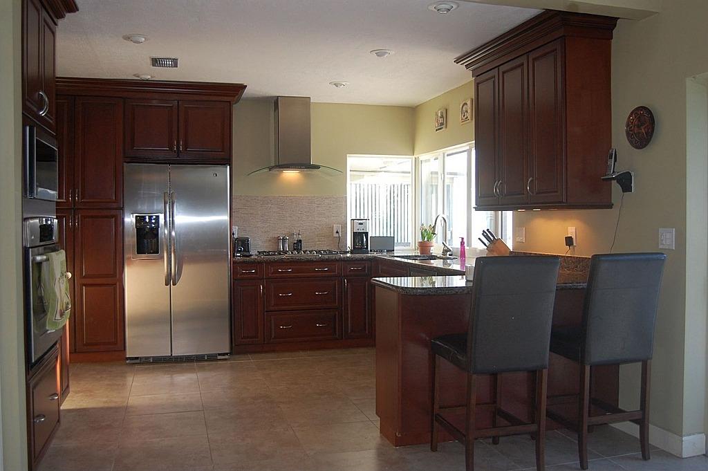 991 Mulberry Way Boca Raton, FL 33486 - Photo 2 of 28 Open Remodeled Kitchen with Bonus Room