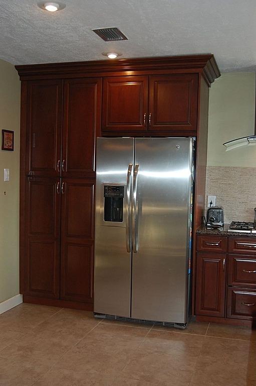 991 Mulberry Way Boca Raton, FL 33486 - Photo 4 of 28 Beautiful Cabinetry and SS Appliances
