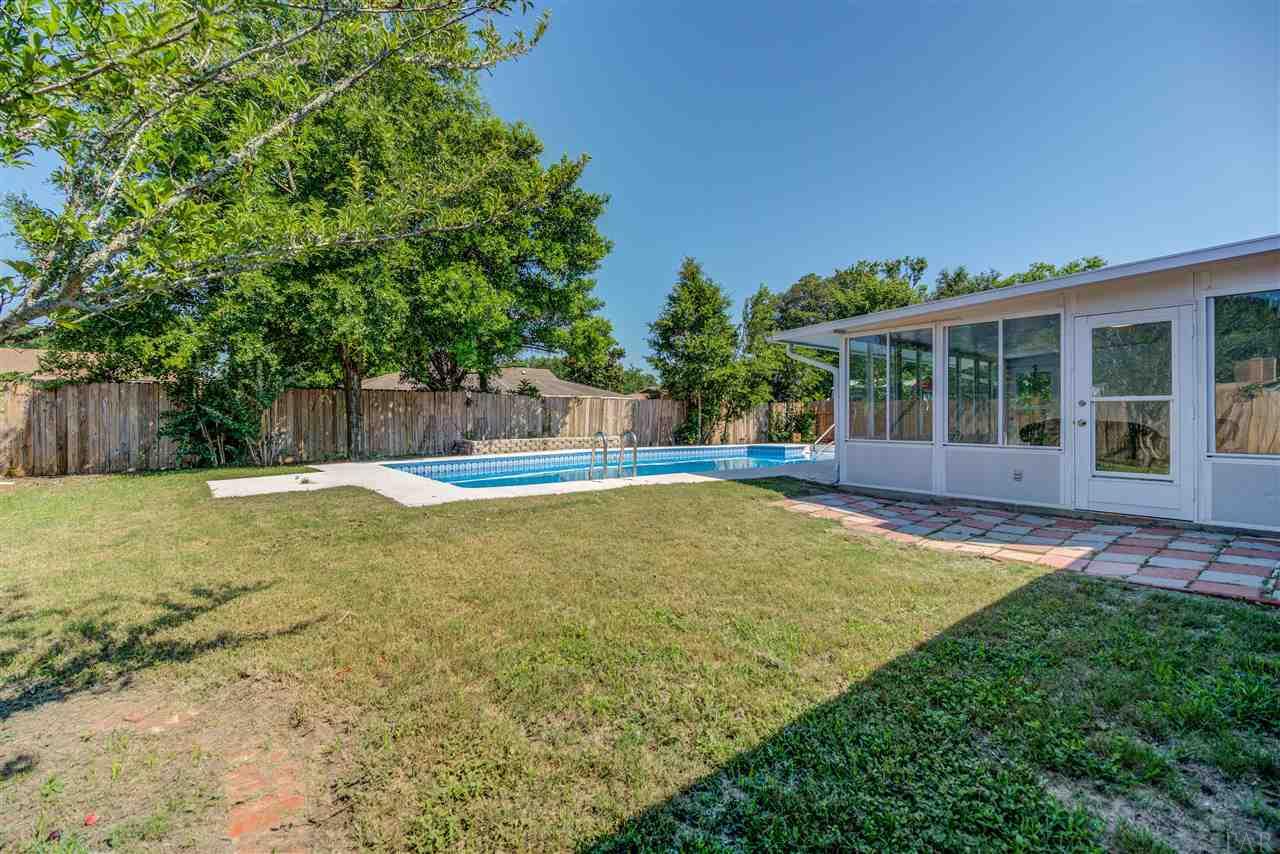 5815 Adelyn Road Pensacola, FL 32504 - Photo 19 of 37 Gallery Image 19