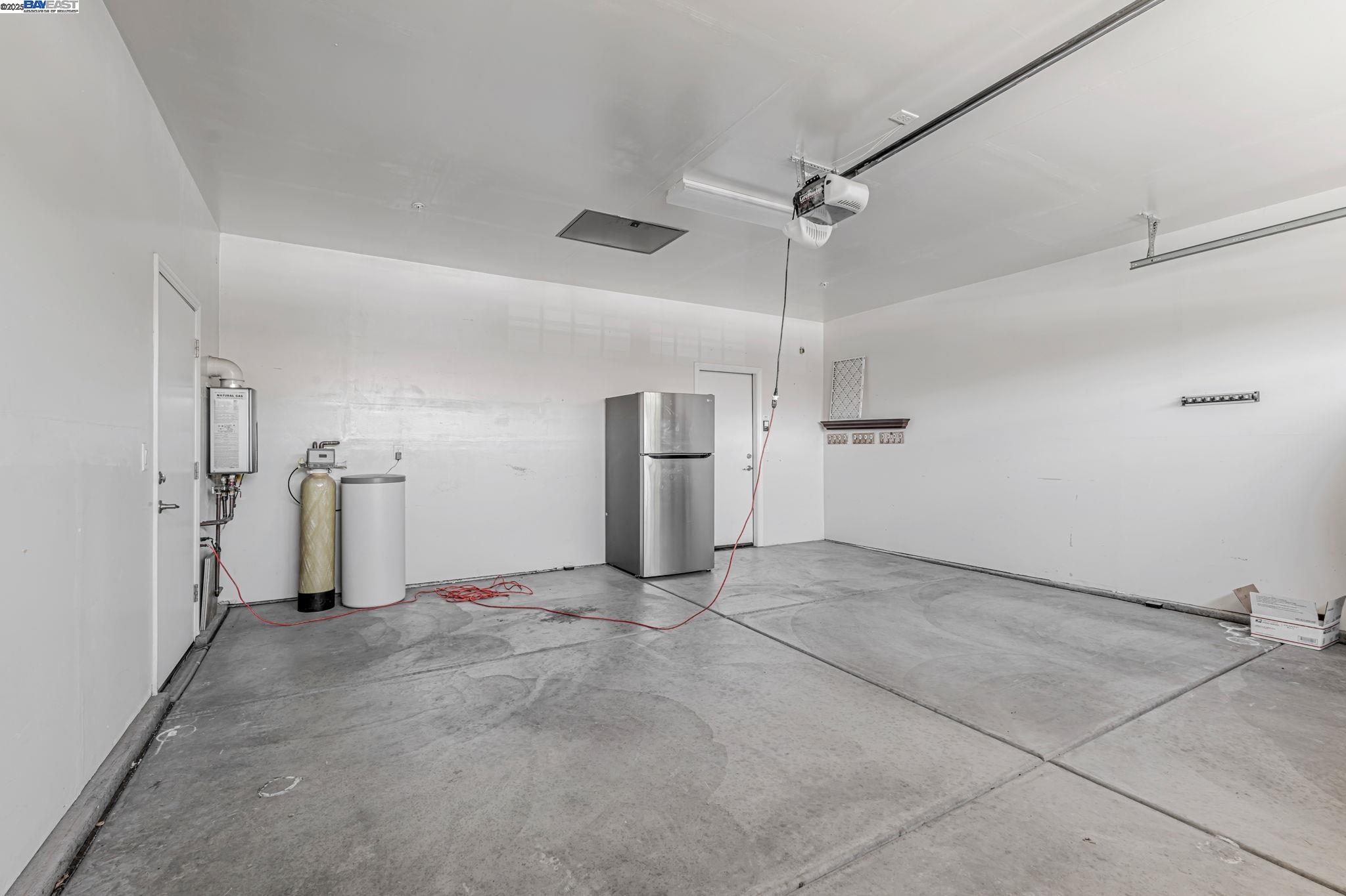 2491 Redbud Way Manteca, CA 95336 - Photo 19 of 27 a view of a big room with closet and windows