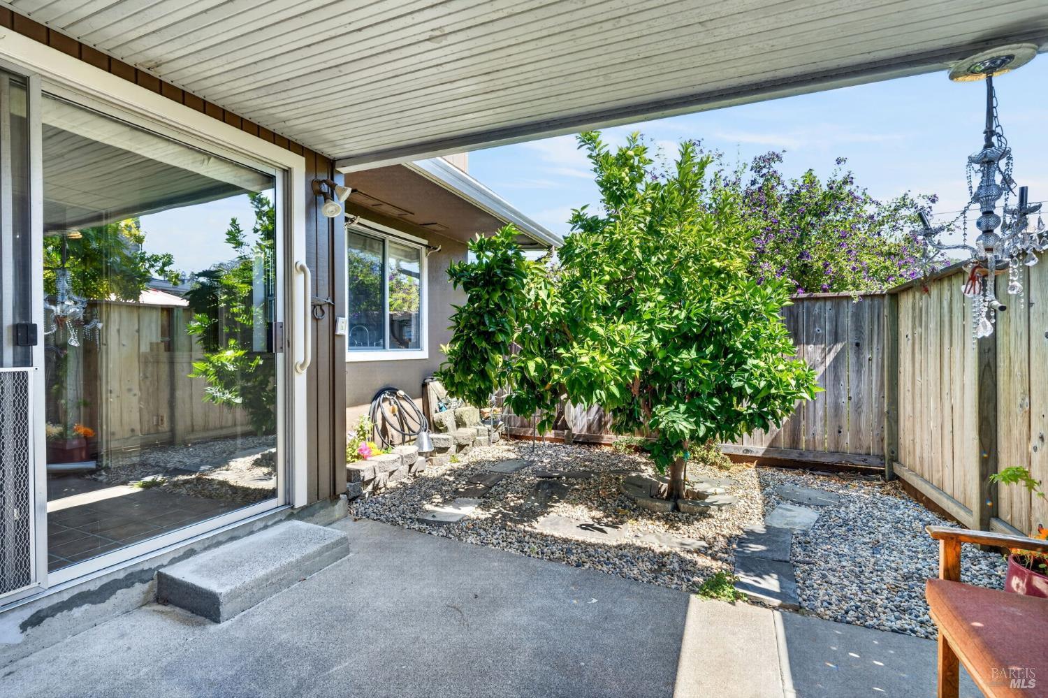 1072 Los Gamos Road, Unit E San Rafael, CA 94903 - Photo 22 of 27 Gallery Image 22