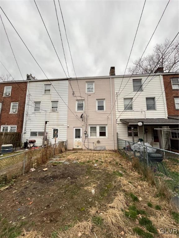 822 Hawthorne Road Bethlehem, PA 18018 - Photo 2 of 10 Gallery Image 2