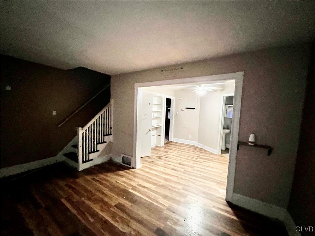 822 Hawthorne Road Bethlehem, PA 18018 - Photo 4 of 10 Gallery Image 4