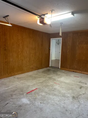 a view of utility room