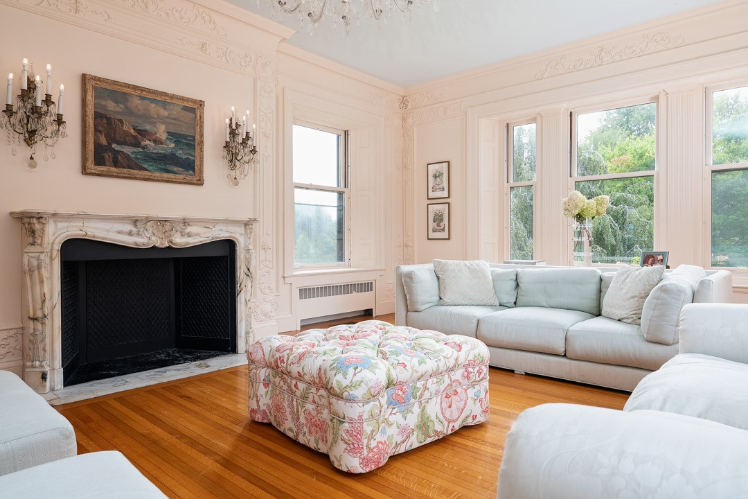 36 Beacon Hill Road Newport, RI 02840 - Photo 9 of 24 Gallery Image 9