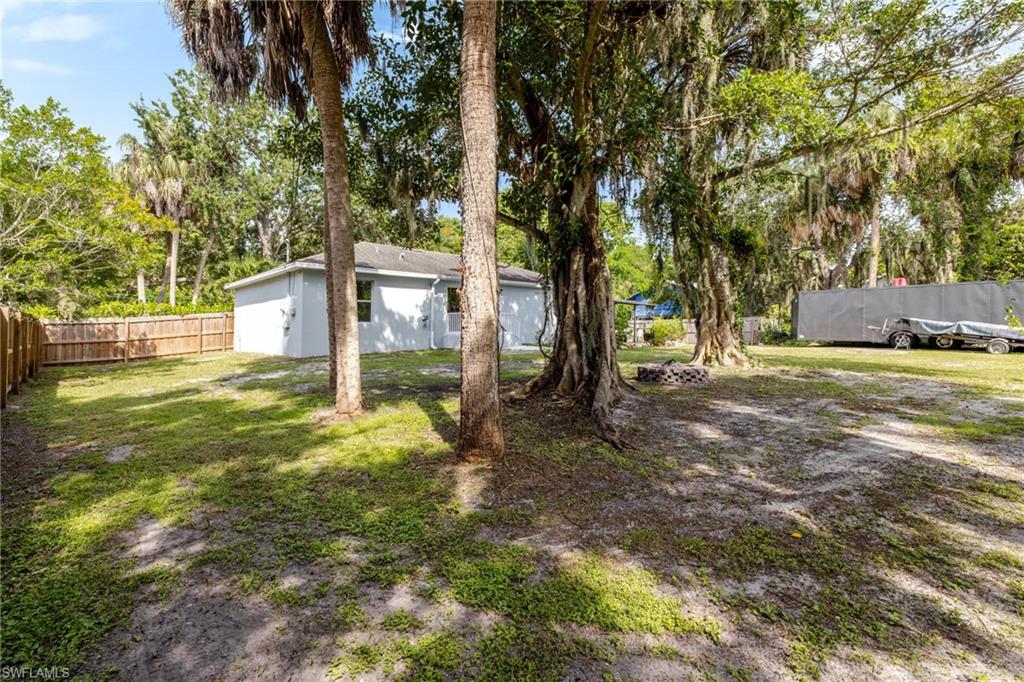 211 Palmacea Road Fort Myers, FL 33905 - Photo 30 of 48