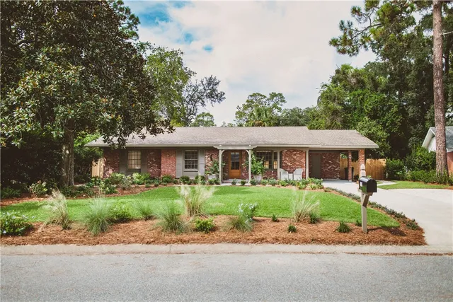 $950,000 | 109 Ingham Street, St. Simons Island, GA 31522